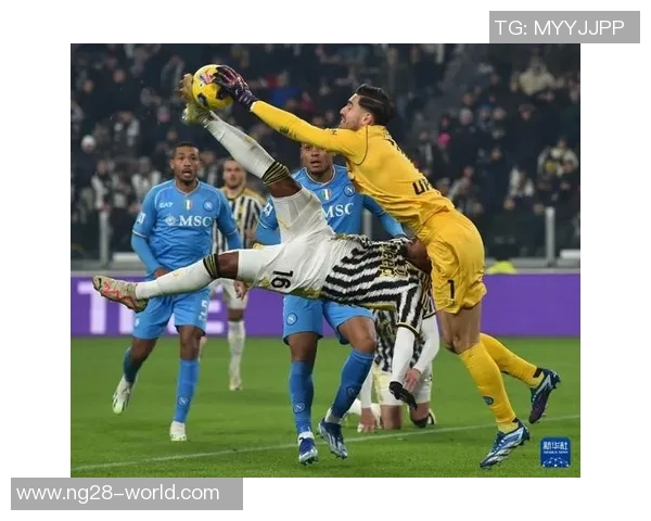 尤文图斯逆转那不勒斯6-2争议判罚引发全场热议