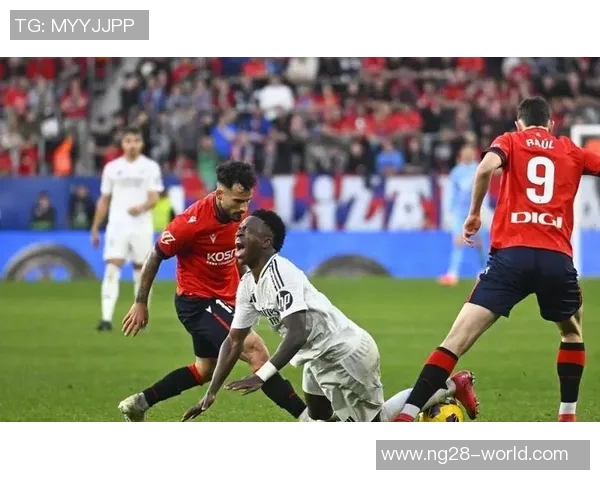 西甲激战多特蒙德与莱比锡互交白卷神扑引发争议判罚全场沸腾