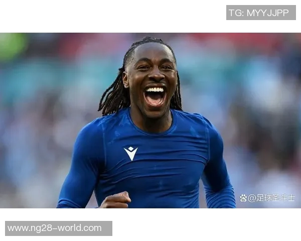 足总杯精彩对决那不勒斯轻取曼联红牌事件引发全场热议