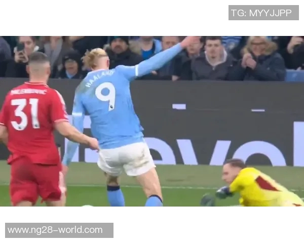 中超精彩对决曼城3-0战胜那不勒斯帽子戏法引发争议判罚热议